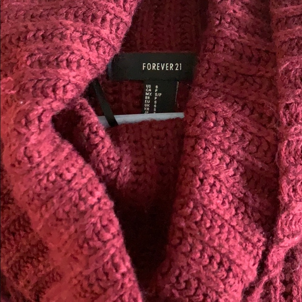 Maroon knitted turtleneck sweater - Picture 4 of 5
